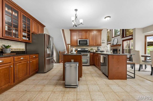 402 Hickory Grove Lane, Wentzville, MO 63385
