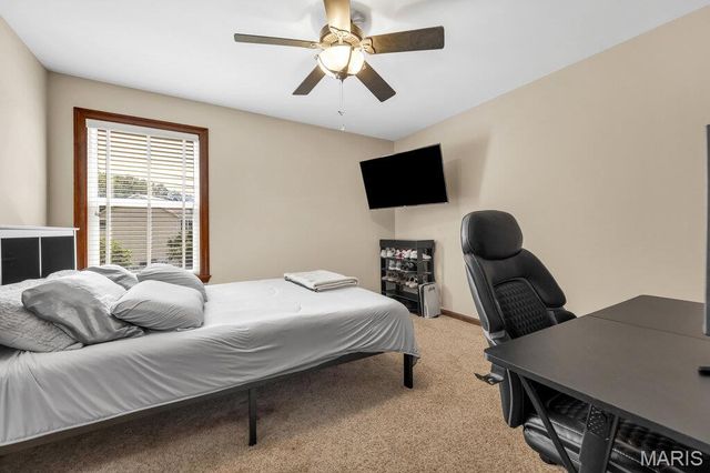 402 Hickory Grove Lane, Wentzville, MO 63385