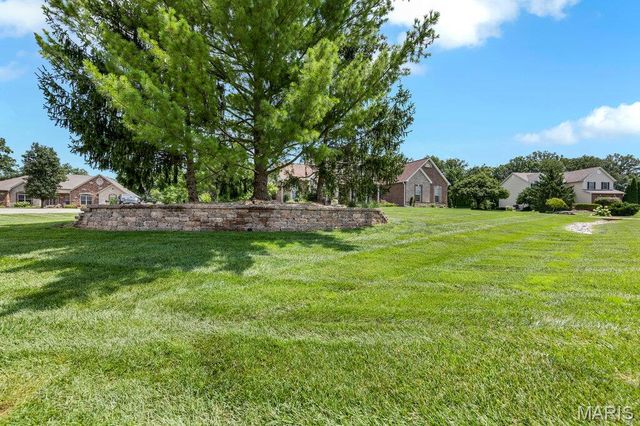 402 Hickory Grove Lane, Wentzville, MO 63385