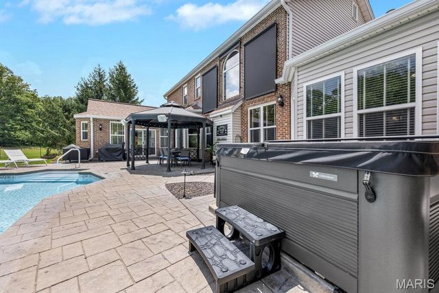 402 Hickory Grove Lane, Wentzville, MO 63385
