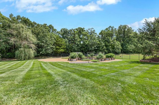 402 Hickory Grove Lane, Wentzville, MO 63385
