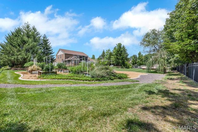 402 Hickory Grove Lane, Wentzville, MO 63385