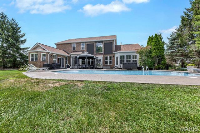 402 Hickory Grove Lane, Wentzville, MO 63385