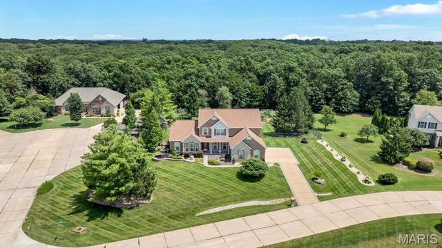 402 Hickory Grove Lane, Wentzville, MO 63385