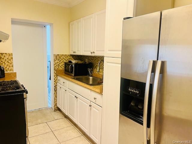 8221 251st Street, Bellerose, NY 11426
