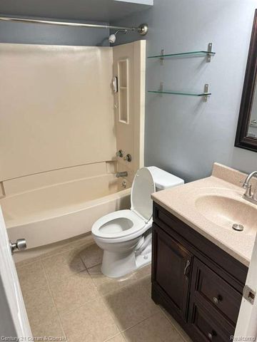 6523 N Vernon Street, Dearborn Heights, MI 48127