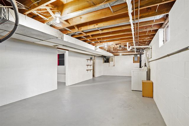 202 Moccasin Street, Buchanan, MI 49107