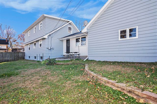 202 Moccasin Street, Buchanan, MI 49107