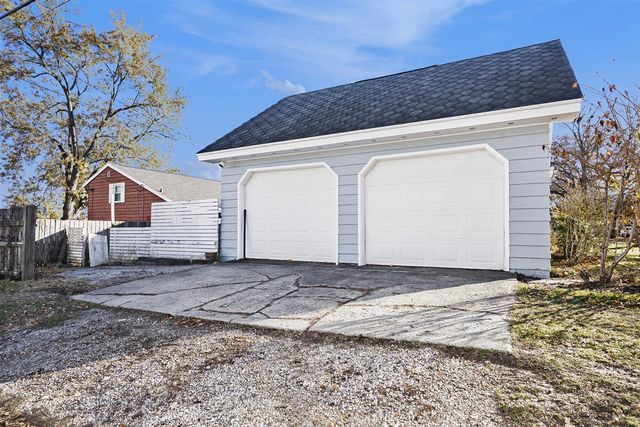 202 Moccasin Street, Buchanan, MI 49107