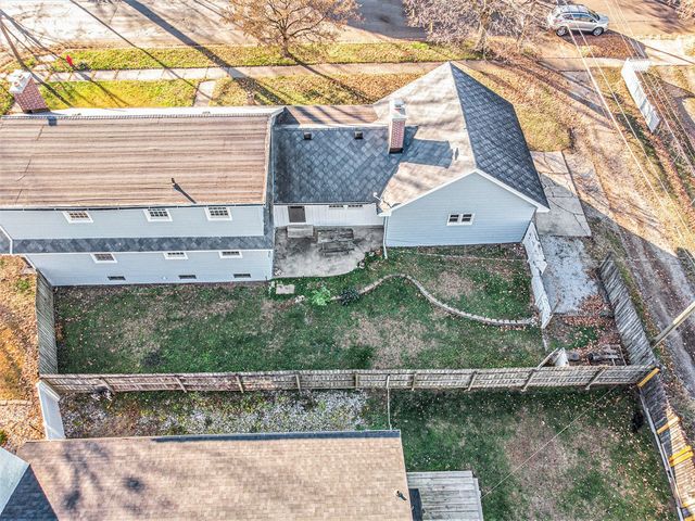 202 Moccasin Street, Buchanan, MI 49107