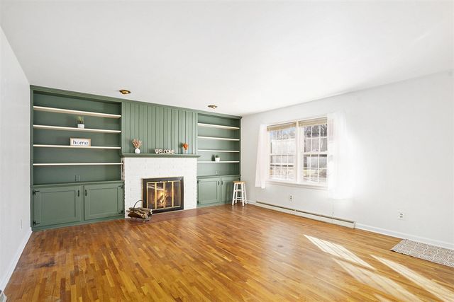 202 Moccasin Street, Buchanan, MI 49107