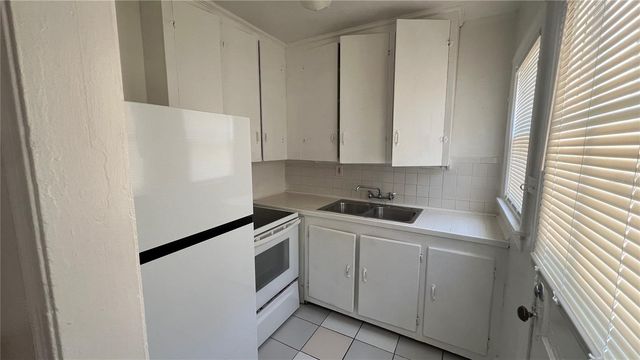 735 GROVE STREET N 2, St Petersburg, FL 33701