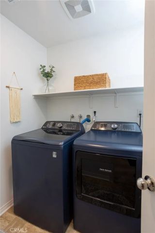 2467 Gunner Ridge Way, Rialto, CA 92377