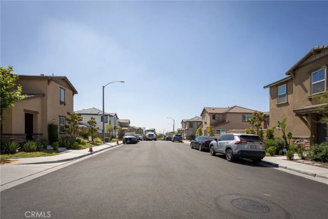 2467 Gunner Ridge Way, Rialto, CA 92377
