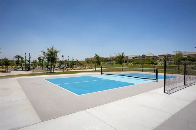 2467 Gunner Ridge Way, Rialto, CA 92377