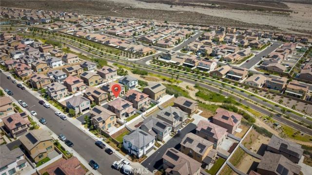 2467 Gunner Ridge Way, Rialto, CA 92377