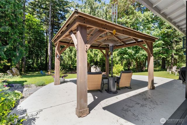 5519 Johnson Point Road NE, Olympia, WA 98516