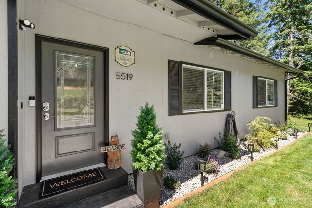 5519 Johnson Point Road NE, Olympia, WA 98516