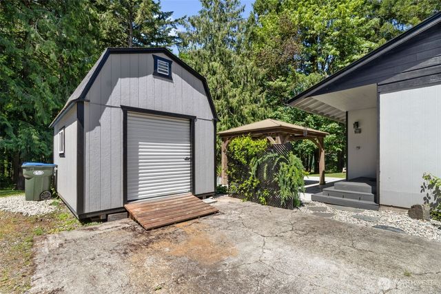 5519 Johnson Point Road NE, Olympia, WA 98516