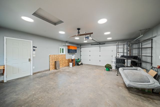 2421 14th Avenue, Moline, IL 61265