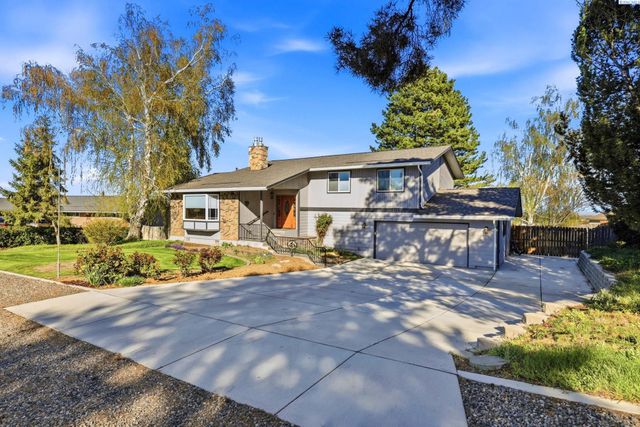 322 E 36th Place, Kennewick, WA 99337