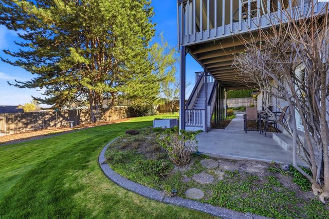 322 E 36th Place, Kennewick, WA 99337