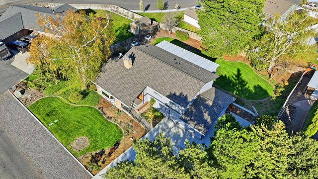 322 E 36th Place, Kennewick, WA 99337