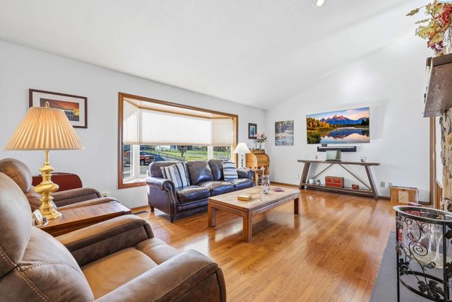 322 E 36th Place, Kennewick, WA 99337