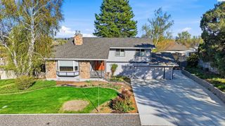 322 E 36th Place, Kennewick, WA 99337