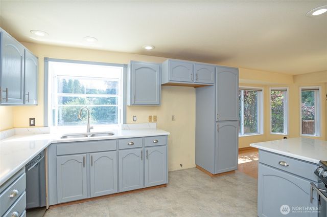 5724 NE Puget Beach Road NE, Olympia, WA 98516