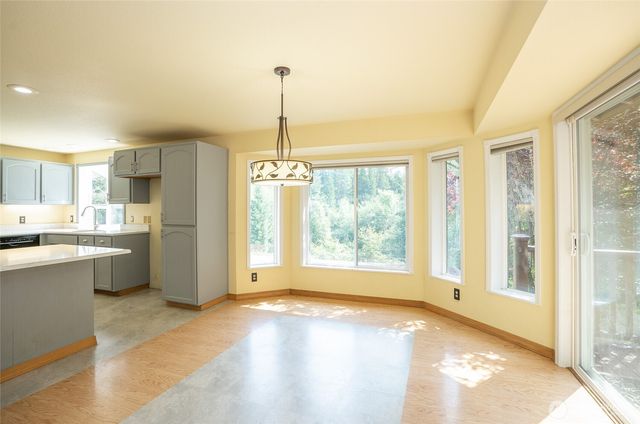5724 NE Puget Beach Road NE, Olympia, WA 98516