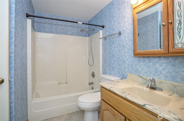 5724 NE Puget Beach Road NE, Olympia, WA 98516