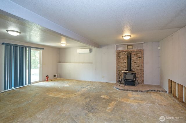 5724 NE Puget Beach Road NE, Olympia, WA 98516