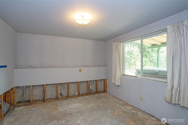 5724 NE Puget Beach Road NE, Olympia, WA 98516
