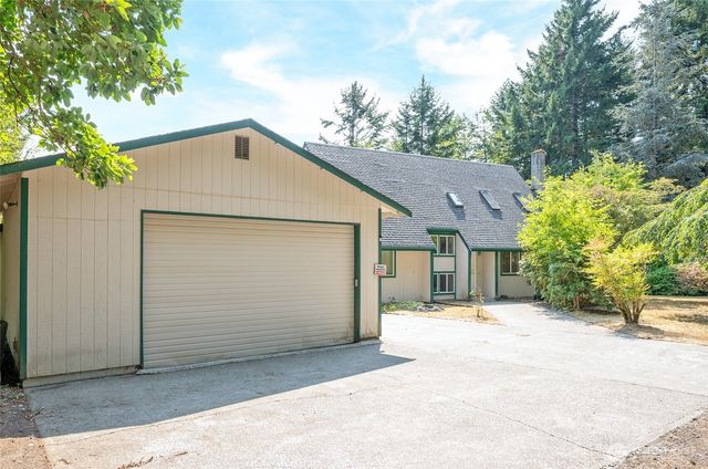 5724 NE Puget Beach Road NE, Olympia, WA 98516