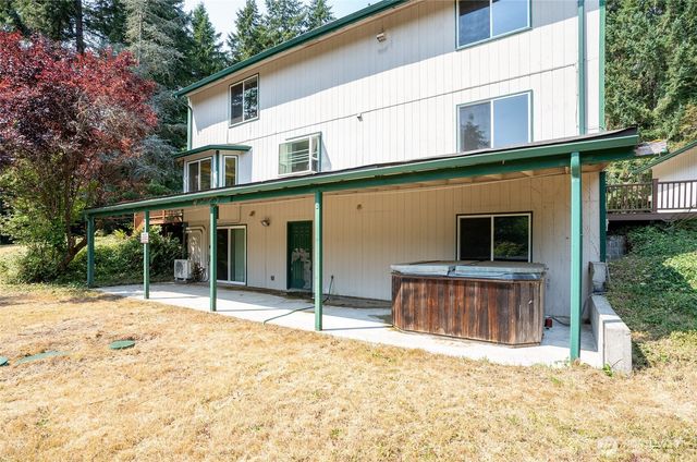 5724 NE Puget Beach Road NE, Olympia, WA 98516