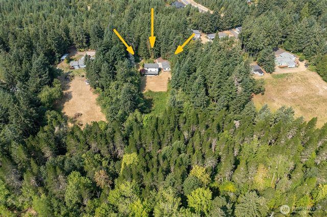 5724 NE Puget Beach Road NE, Olympia, WA 98516