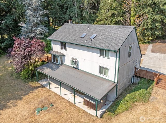 5724 NE Puget Beach Road NE, Olympia, WA 98516