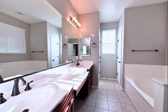 2969 E Isaiah Avenue, Gilbert, AZ 85298