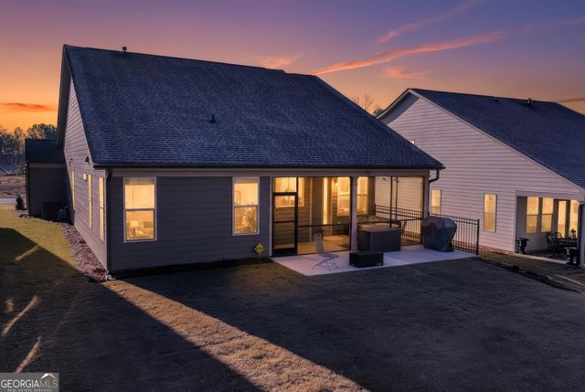 226 Geneva Way, Hoschton, GA 30548