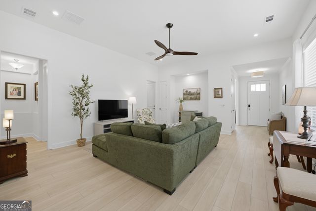 226 Geneva Way, Hoschton, GA 30548