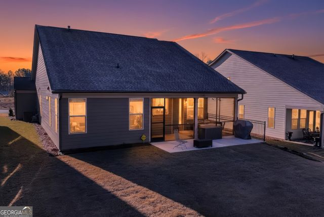 226 Geneva Way, Hoschton, GA 30548