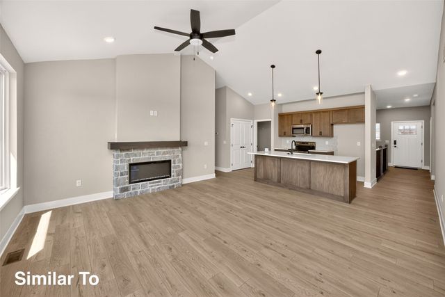 1600 Werthman Drive, Waukee, IA 50263