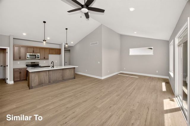 1600 Werthman Drive, Waukee, IA 50263