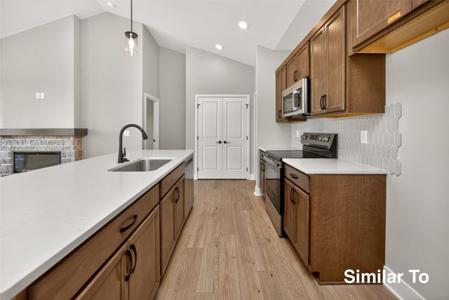 1600 Werthman Drive, Waukee, IA 50263