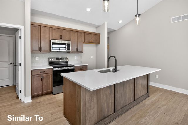 1600 Werthman Drive, Waukee, IA 50263