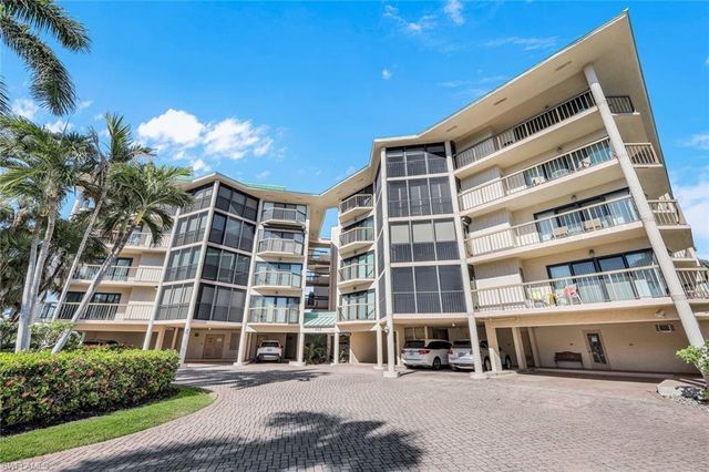 845 Collier CT # 106, Marco Island, FL 34145