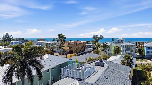 2502 AVENUE B, Bradenton Beach, FL 34217