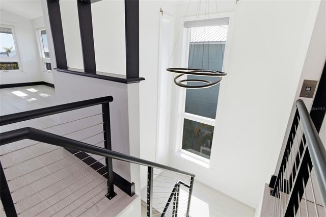 2502 AVENUE B, Bradenton Beach, FL 34217