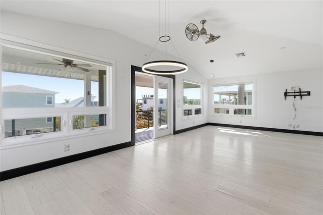 2502 AVENUE B, Bradenton Beach, FL 34217